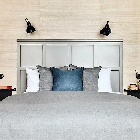 Hotel Kvosin Downtown 4*